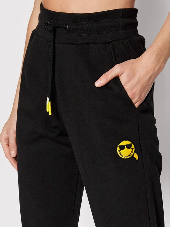 KARL LAGERFELD Γυναίκες Παντελόνια Φόρμας Παντελόνι φόρμας SMILEY WORLD 221W1050 Μαύρο Regular Fit Μαύρο 4 KARL LAGERFELD Γυναίκες Παντελόνια Φόρμας Παντελόνι φόρμας SMILEY WORLD 221W1050 Μαύρο Regular Fit Μαύρο - Image 4
