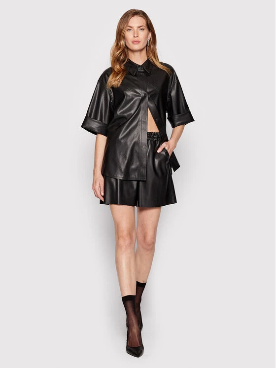 KARL LAGERFELD Γυναίκες Δερμάτινα Σορτς Σορτς δερμάτινα 221W1008 Μαύρο Regular Fit Μαύρο 2 KARL LAGERFELD Γυναίκες Δερμάτινα Σορτς Σορτς δερμάτινα 221W1008 Μαύρο Regular Fit Μαύρο - Image 2